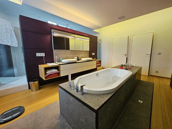 Maison 16 pièces - 1200 m² Bien prestige