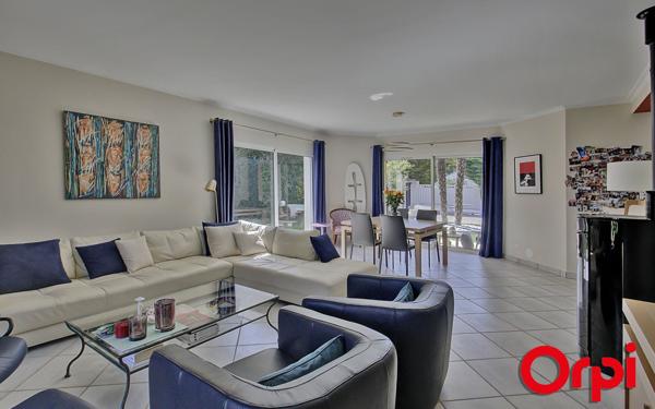 Maison à vendre    5 pièces • 150 m2 Bourgoin-Jallieu