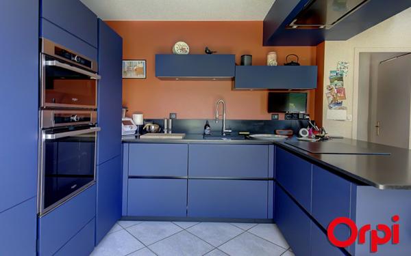 Maison à vendre    5 pièces • 150 m2 Bourgoin-Jallieu