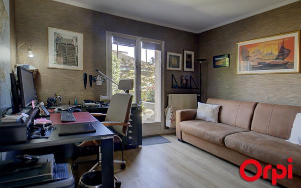 Maison à vendre    5 pièces • 150 m2 Bourgoin-Jallieu