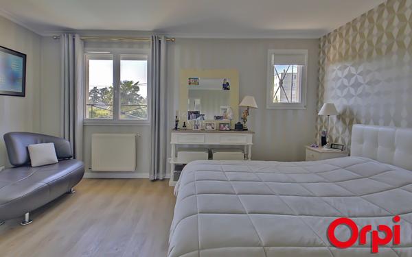 Maison à vendre    5 pièces • 150 m2 Bourgoin-Jallieu