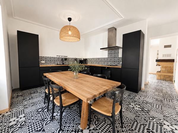 Maison de village 4 chambres avec dépendance : habiter, louer ou travailler