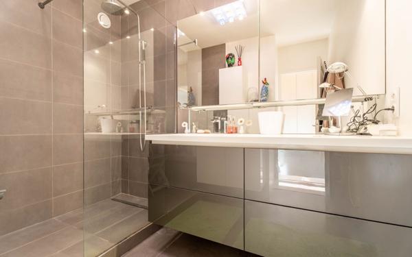 Appartement à vendre    3 pièces • 87,86 m2 Caluire-et-Cuire