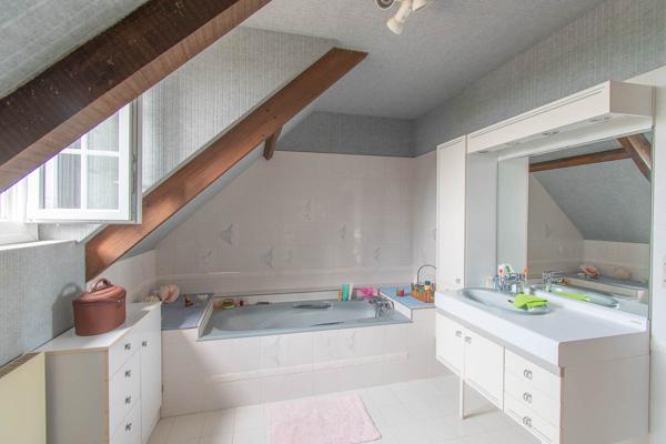 Maison Mery Sur Cher 6 pièces (123 m²)