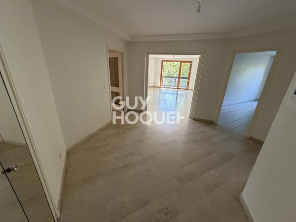 Appartement à louer de 4 pièces de 131.9 m²