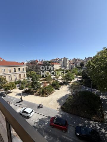 Appartement à louer de 4 pièces de 131.9 m²