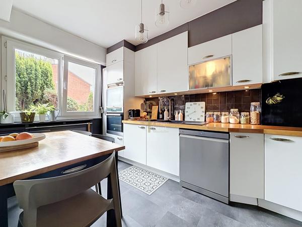 Secteur Quesne Jolie maison 4 chambres dans un petit lotissement au calme avec un adorable jardin bien exposé