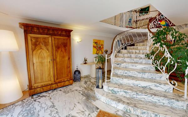 Maison à vendre    8 pièces • 299,72 m2 Metz