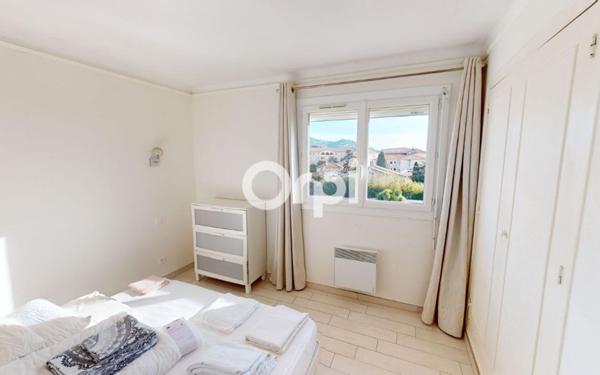 Appartement à vendre    3 pièces • 50 m2 Carqueiranne