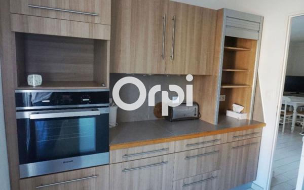 Appartement à vendre    3 pièces • 50 m2 Carqueiranne