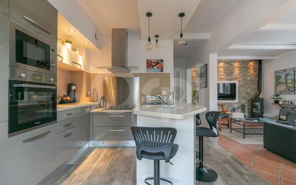 Maison à vendre    5 pièces •  Ormesson-sur-Marne