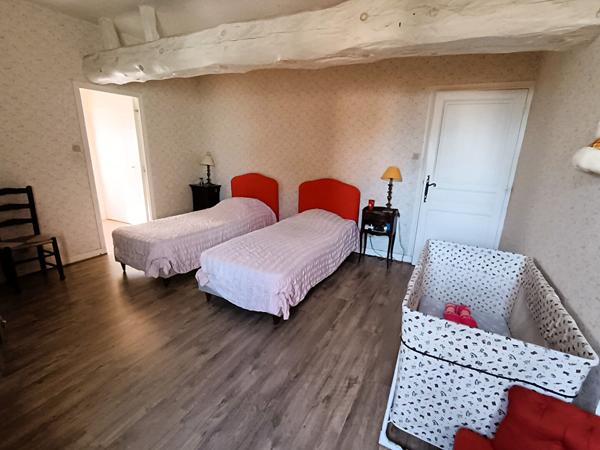 Achat maison près de SAINT MICHEL - 6 pièce(s) - 210 m² - 235 000 €