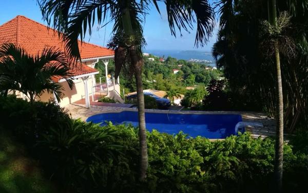 Maison à vendre    6 pièces • 154,16 m2 Le Robert