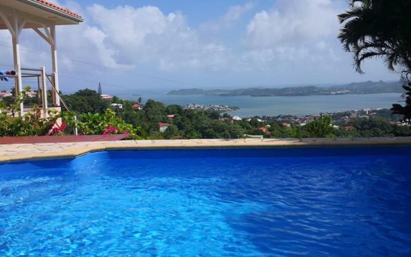 Maison à vendre    6 pièces • 154,16 m2 Le Robert