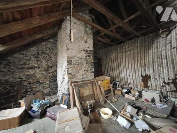 Maison de Ville avec jardin à rénover