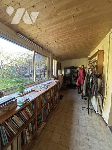 Maison ancienne en pierre au coeur du bourg