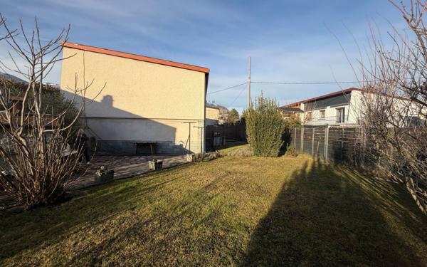 Maison à vendre    4 pièces • 83 m2 Saint-Égrève