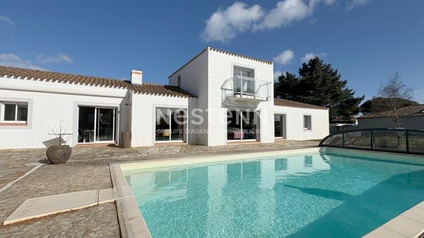 Maison Le Fenouiller 7 pièce(s) 202 m2