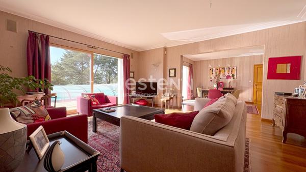 Maison Le Fenouiller 7 pièce(s) 202 m2