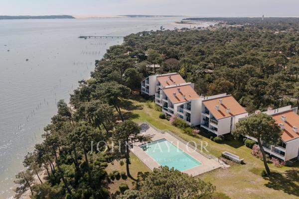 Triplex, Icône de l’Architecture des Années 70 au Cœur de La Vigne