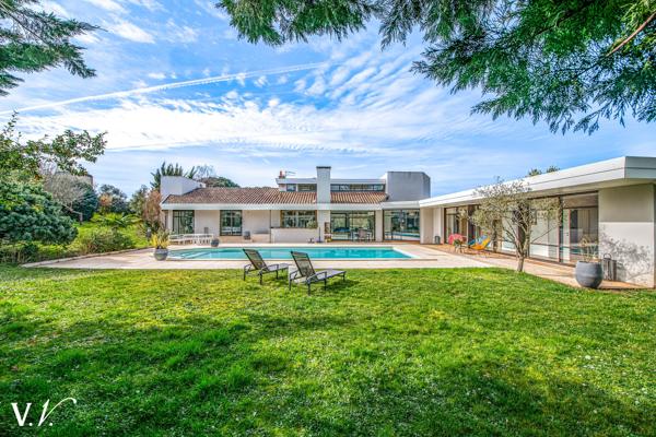 BELLE MAISON D'ARCHITECTE- LASTRENE