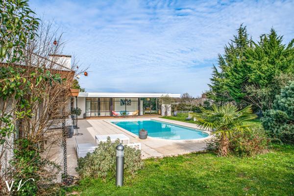 BELLE MAISON D'ARCHITECTE- LASTRENE