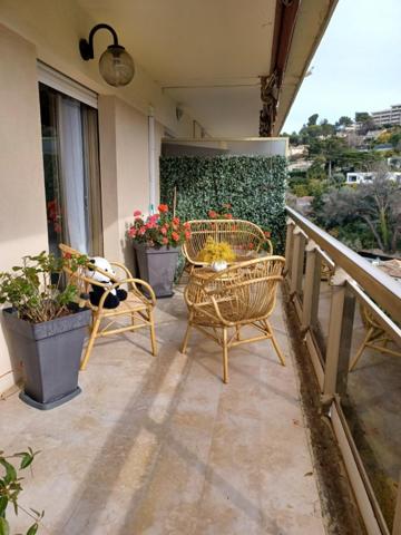 Le Cannet – 83m2 - Résidence de standing avec piscine, vue mer et parc