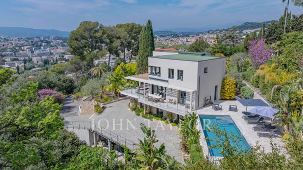 Belle villa moderne vue mer