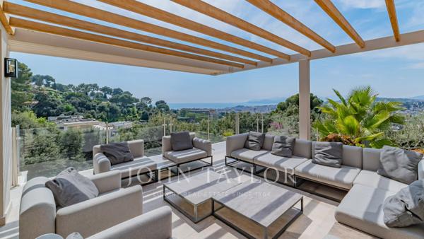 Belle villa moderne vue mer