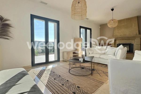 Maison à vendre 4 pièces de 125 m² à Cornillon-Confoux