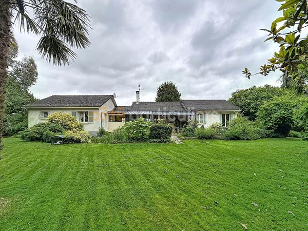 Vente
                Maison153 m² - 6 Pièces -
                    BOURGTHEROULDE INFREVILLE (27520)