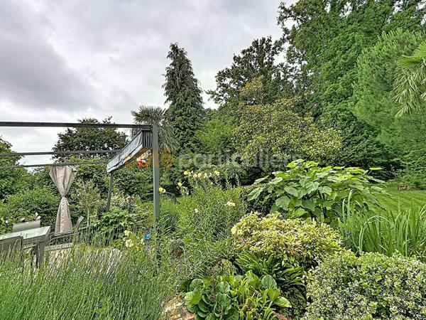 Vente
                Maison153 m² - 6 Pièces -
                    BOURGTHEROULDE INFREVILLE (27520)