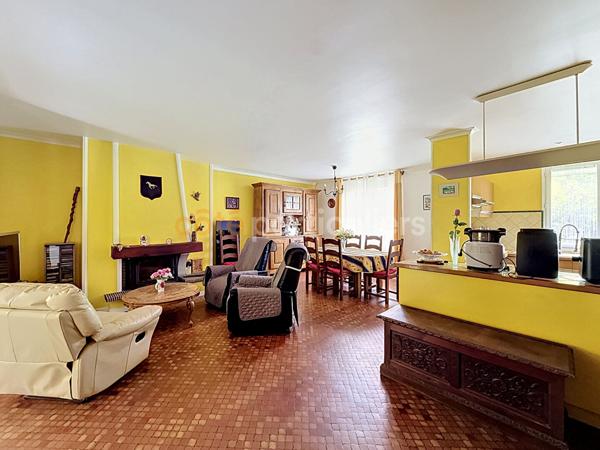 Vente
                Maison153 m² - 6 Pièces -
                    BOURGTHEROULDE INFREVILLE (27520)