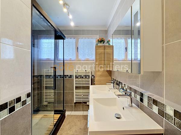 Vente
                Maison153 m² - 6 Pièces -
                    BOURGTHEROULDE INFREVILLE (27520)