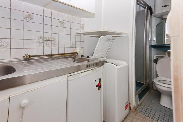 2 Pièces 26 m² Au coeur du marché de l'olive Paris 18