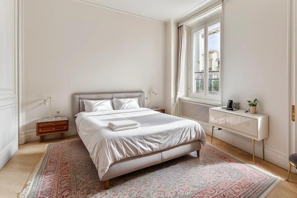 2 Pièces 26 m² Au coeur du marché de l'olive Paris 18