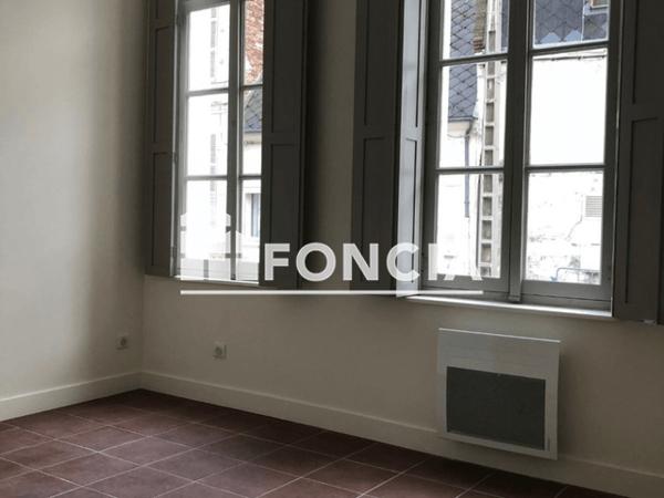Location Studio 28.43 m² - 22-24 RUE DES ANGLAISES Cambrai 59400