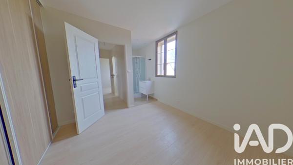 Maison à vendre 8 pièces 148 m² Savigny-le-Temple