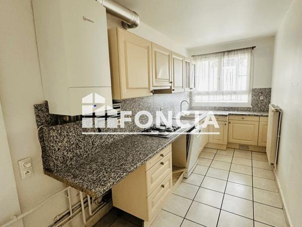 Location Appartement 4 pièces 75 m² - 80, AVENUE DE LA DIV. LECLERC Montmorency 95160