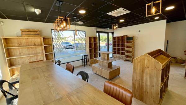 Local commercial à vendre CUGES LES PINS (13)