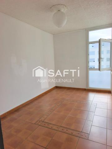 DERNIER ETAGE ( 4 eme )