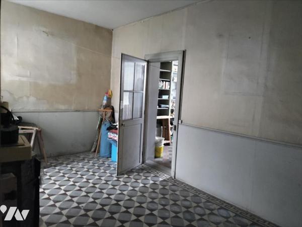 BEAU POTENTIEL MAISON DE BOURG A RESTAURER