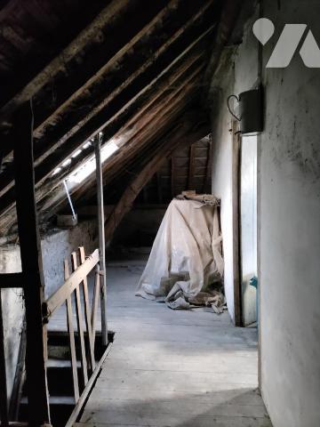 BEAU POTENTIEL MAISON DE BOURG A RESTAURER