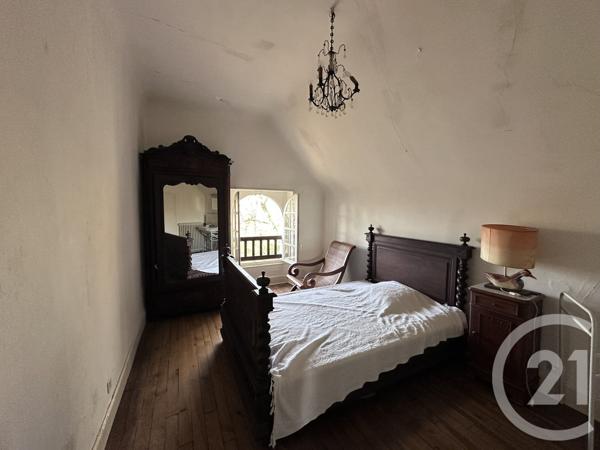 Maison à vendre  7 pièces - 200 m2 URT - 64