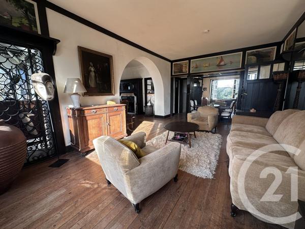 Maison à vendre  7 pièces - 200 m2 URT - 64