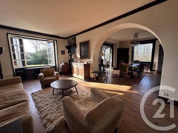 Maison à vendre  7 pièces - 200 m2 URT - 64