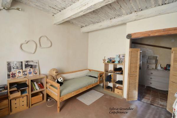Bastide authentique à vendre 170m² à EGUILLES (13)