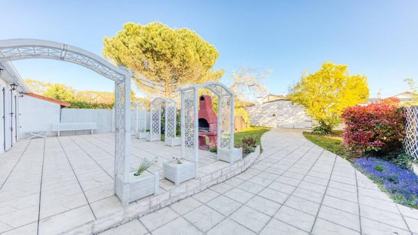Maison Pontault Combault 7 pièce(s) 130 m2