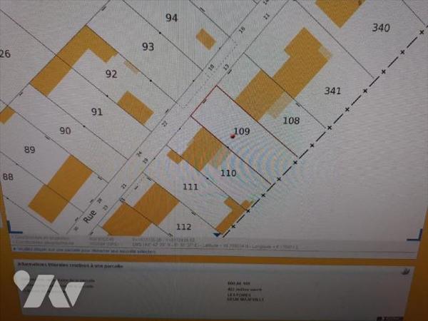 Terrain à bâtir sur la commune de Maxéville d'une superficie de 422 m² avec façade d'environ 11...