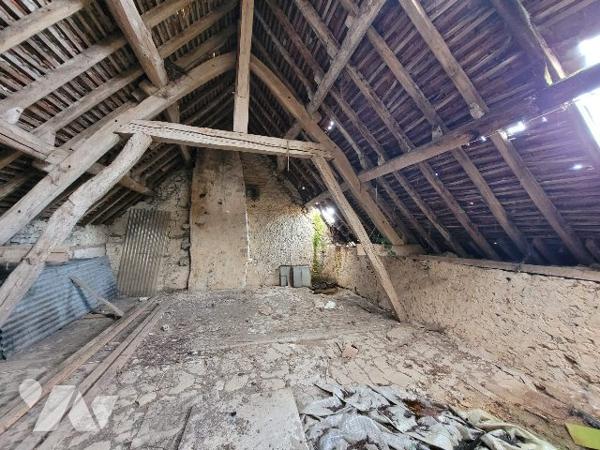 Maison à réhabilier avec terrain